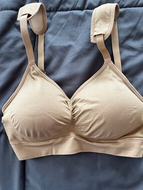 Comfort Wireless Bra in Nude Sz L NWT